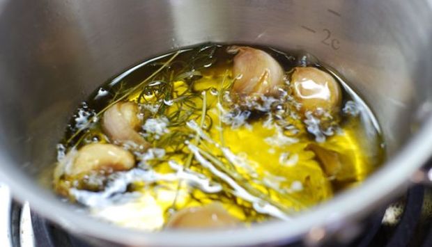 ružmarin-bijeli-luk-vino