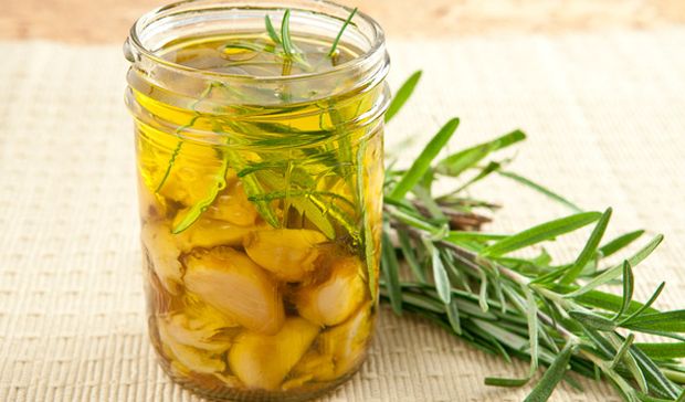 bijeli-luk-maslinovo-ulje