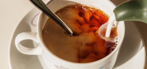 Mlijeko-i-zeleni-čaj